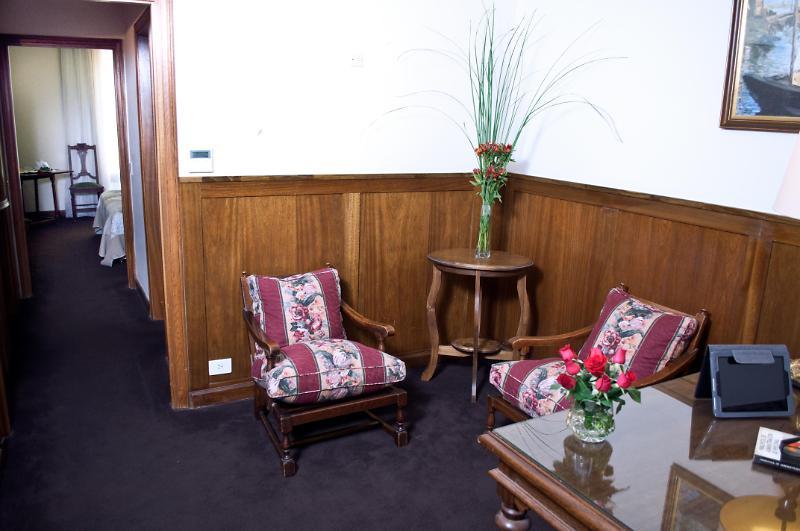Hotel Posta Carretas Buenos Aires Extérieur photo
