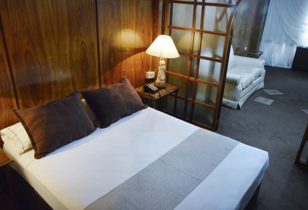 Hotel Posta Carretas Buenos Aires Chambre photo