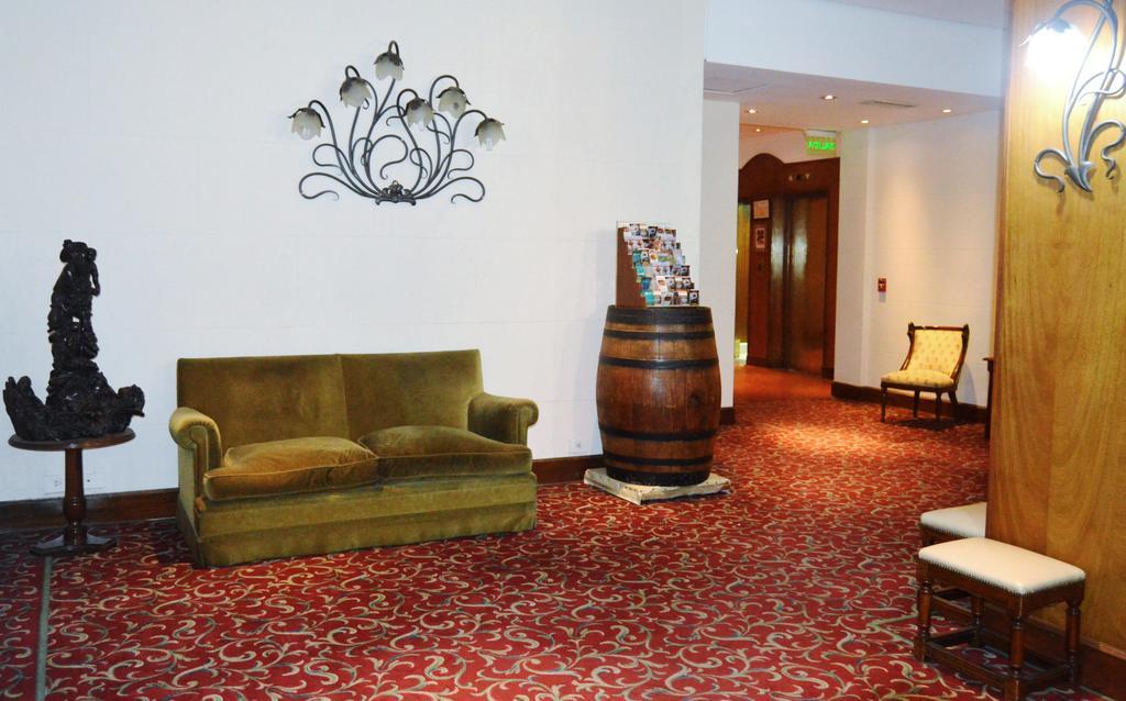 Hotel Posta Carretas Buenos Aires Extérieur photo