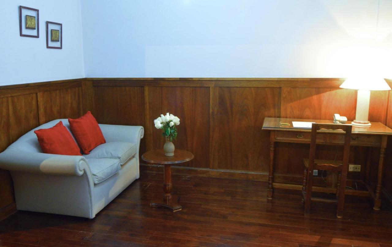Hotel Posta Carretas Buenos Aires Extérieur photo